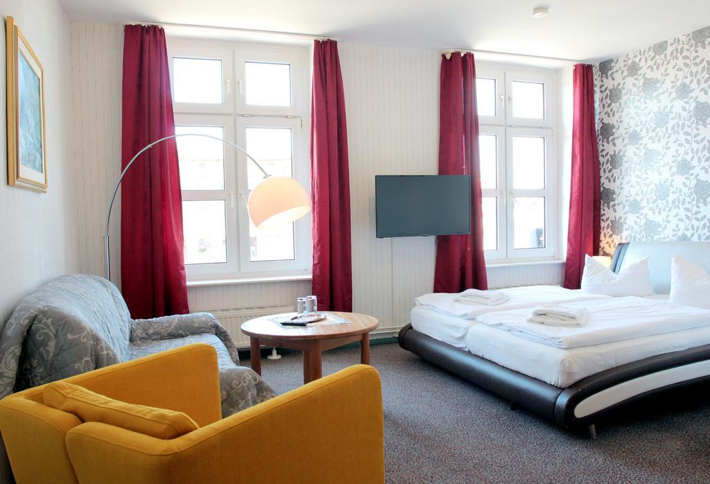 Pension Klabautermann Stralsund Exterior photo